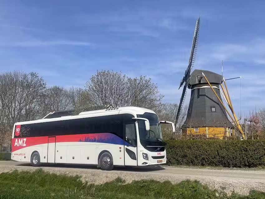 AMZ Touringcars &ndash; Verhuur &ndash; Schoolreizen &ndash; Zakelijk reizen &ndash; Dagtochten &ndash; Coach Hire &ndash; Mini bus huren met chauffeur