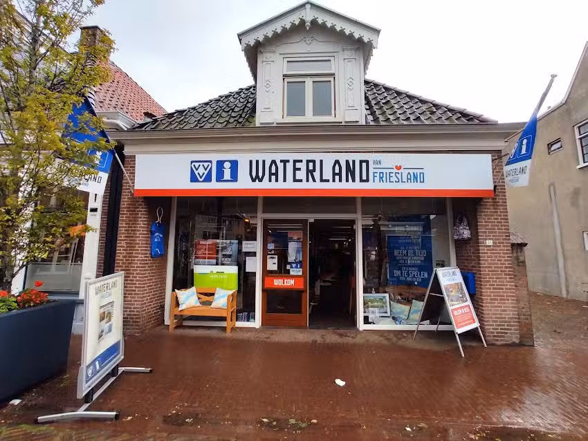 Bezoekerscentrum en VVV Heeg &ndash; Waterland van Friesland