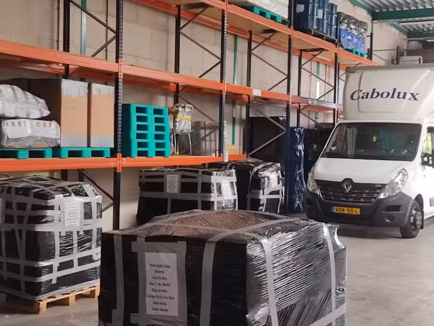 Cabolux International