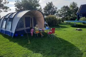 Camping en vakantieappartement De Achte