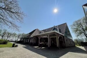 Camping `t Bullekroffie Groepsaccommodatie, B&B, Vakantiehuisjes, Vergader locatie en Mini Camping