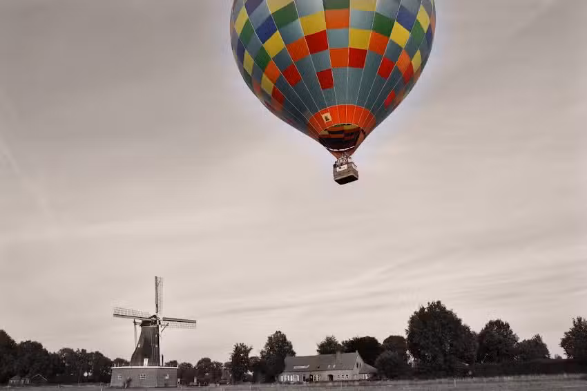 De Peel Ballonvaarten. &rsquo;t Oventje