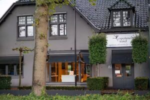 ExperienceTravel Laren