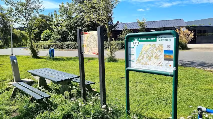 Fietsknoop: Fietsen en wandelen.