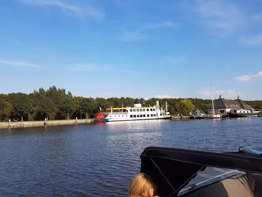 Frisian Queen Hekraderboot