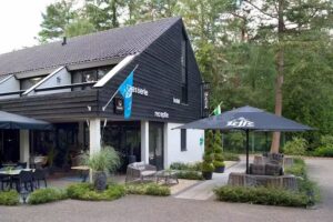 Hotel & restaurant Bosrijk Ruighenrode, Vordenseweg 6, 7241 SB Lochem (NL).