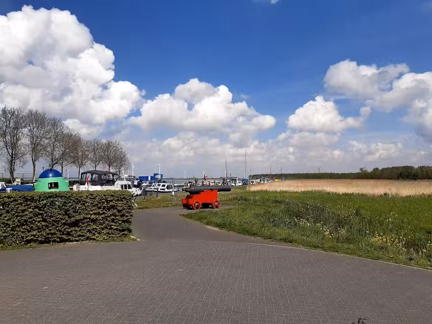 Opstap punt fietsboot Eemlijn