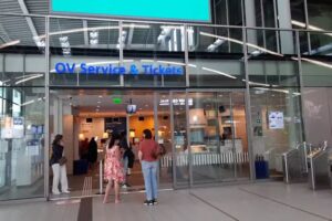 OV Service & Tickets Centrumzijde (NS)