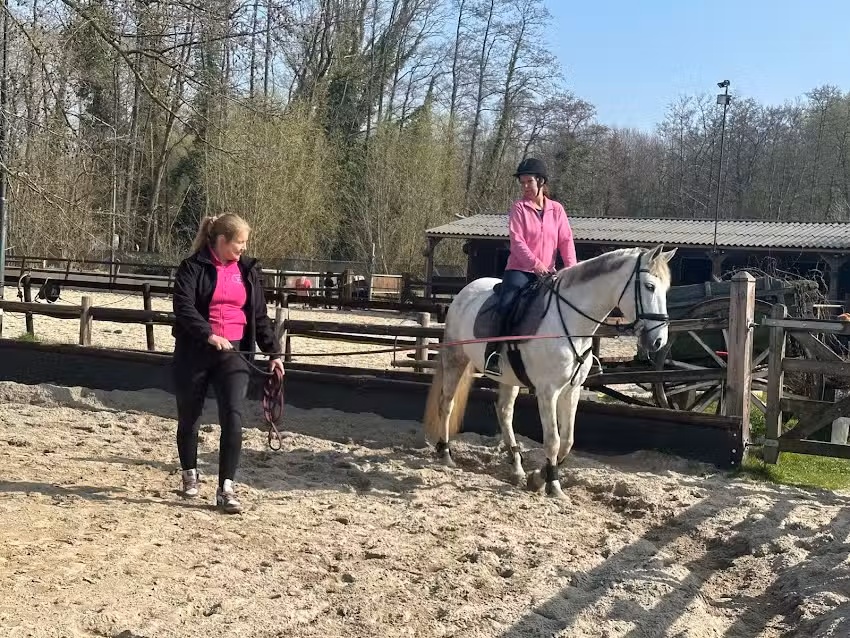 Ponyrijden Patricia de Drie Elzen