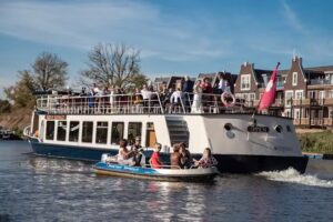 Rederij Peters &ndash; Rondvaarten, sloepenverhuur, kanoverhuur