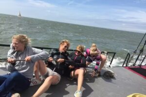 Rederij Vooruit | verhuur traditionele zeilschepen. Reederei Vooruit | Vermietung von traditionelle Segelschiffe