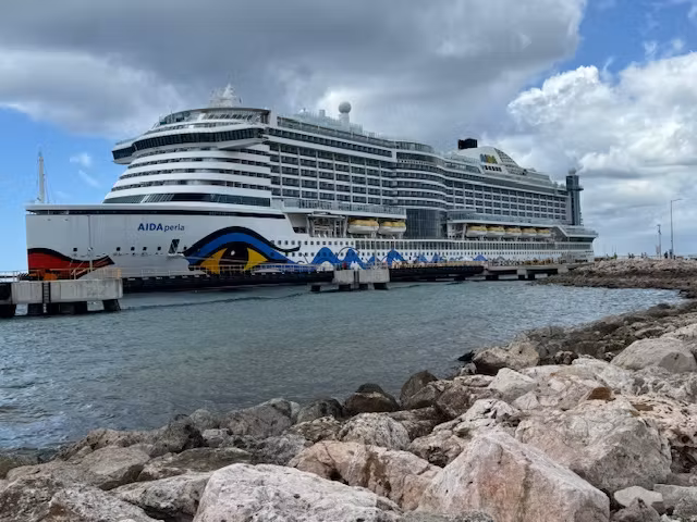 Reisbureau & Cruise-Specialist Danielle Offermans (OP AFSPRAAK)