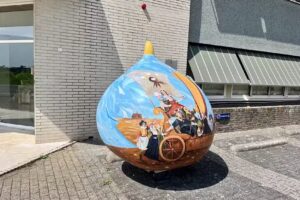 Reuzenbol: “Tulpmania” (bij Moolenaar)