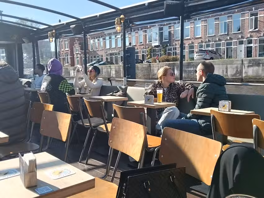 Terrasje Speciaal &ndash; Het varend terras van Groningen | Floating terrace
