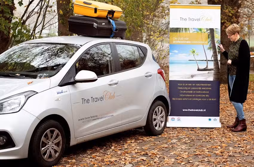 The Travel Club, Annette Daane-Tienkamp