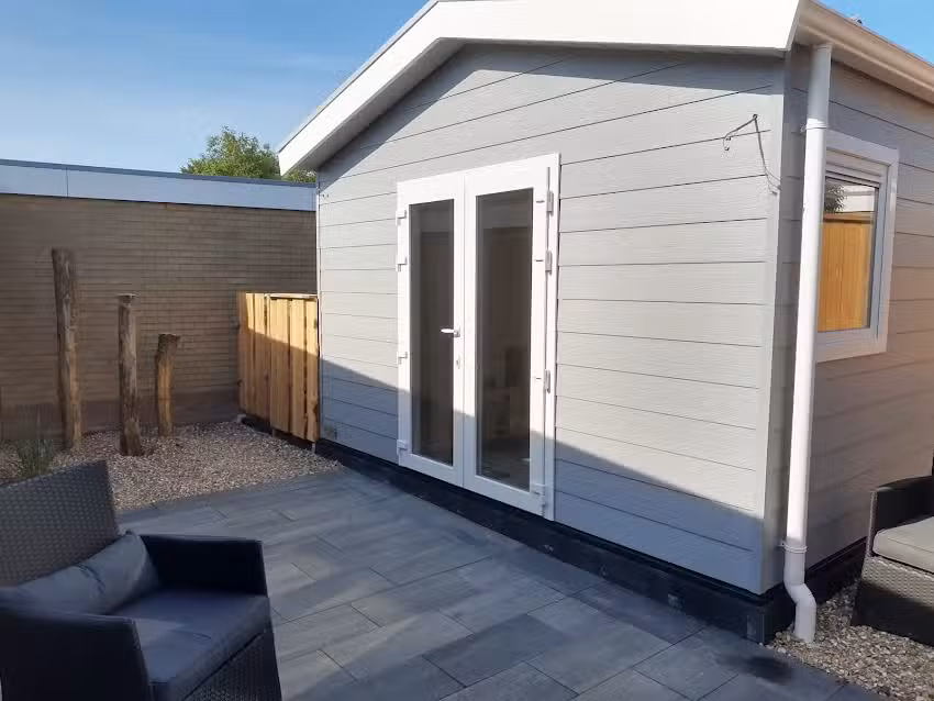 Vakantiechalet Huisje onder de Toren