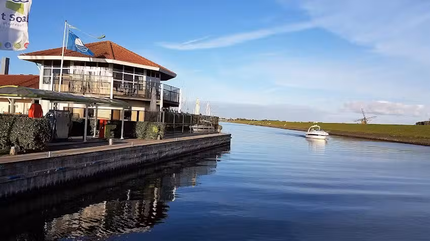 Vakantiehuis/Ferienhaus Friesland IJsselmeer