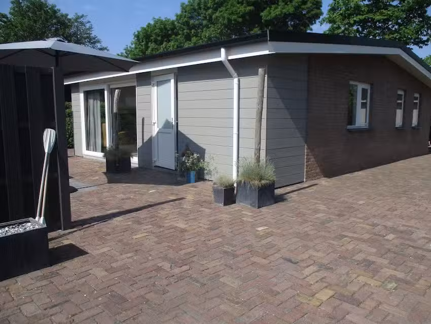 Vakantiehuizenzeeland / verhuur van vakantiehuizen aan Zee &eacute;n M&eacute;&eacute;r