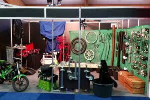 Voskamp Hall, Koetsen en Hapert aanhangwagens dealer