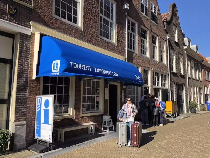 VVV Delft (in Huis van Delft)