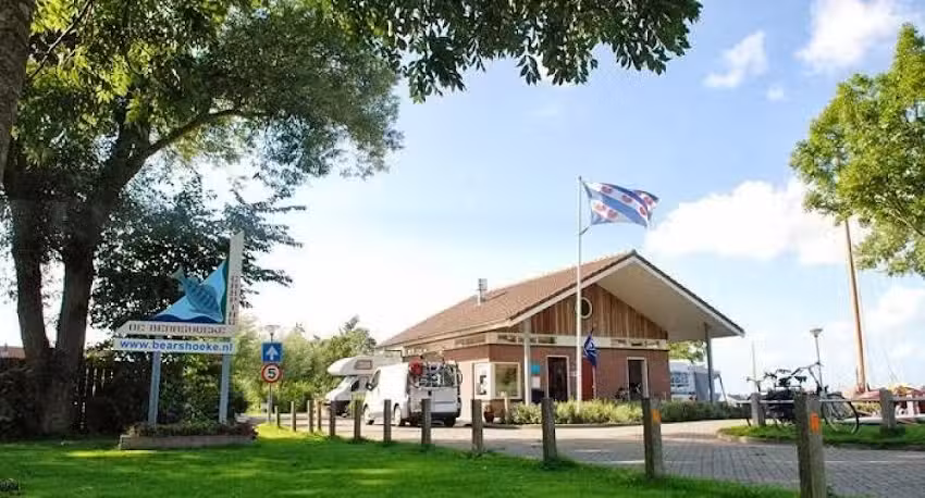 VVV informatiepunt Oudega SWF – Waterland van Friesland