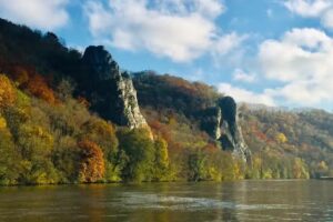 Yang Yang Travel and Business Center