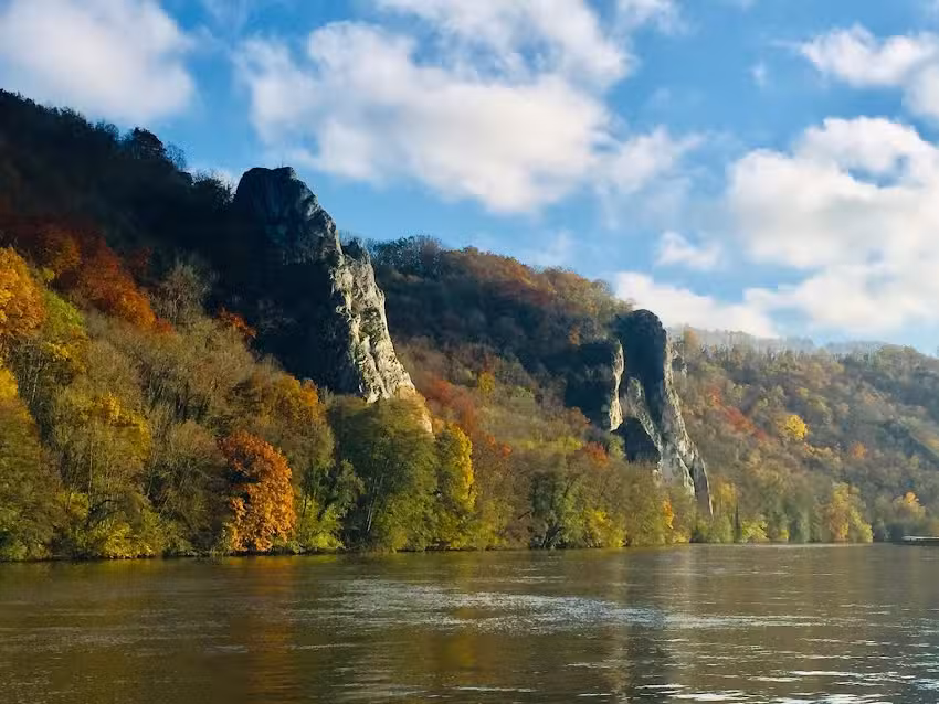 Yang Yang Travel and Business Center